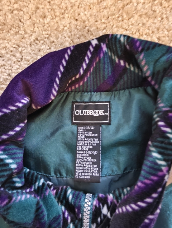 Outbreak - Picture 3 of 3